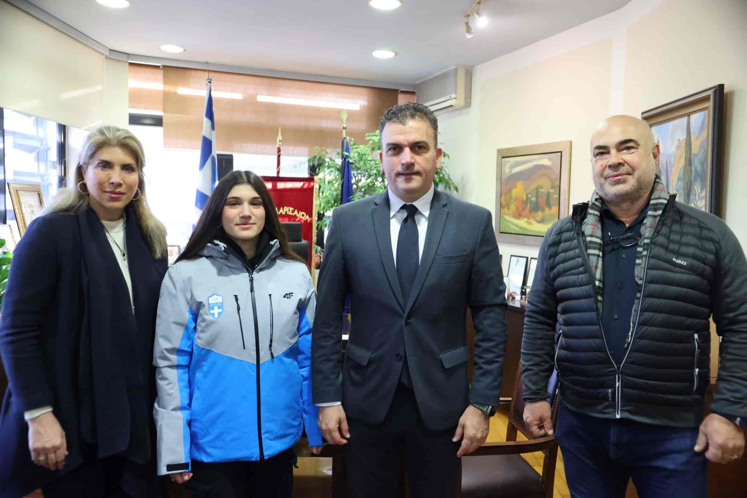 Με τη Λαρισαία πρωταθλήτρια Θεοπίστη Γεωργιάδου συναντήθηκε ο Δήμαρχος Λαρισαίων, κ.Θανάσης Μαμάκος