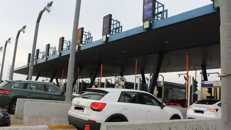Οι αυξήσεις στα διόδια κάνουν την επιστροφή από τις διακοπές πονοκέφαλο