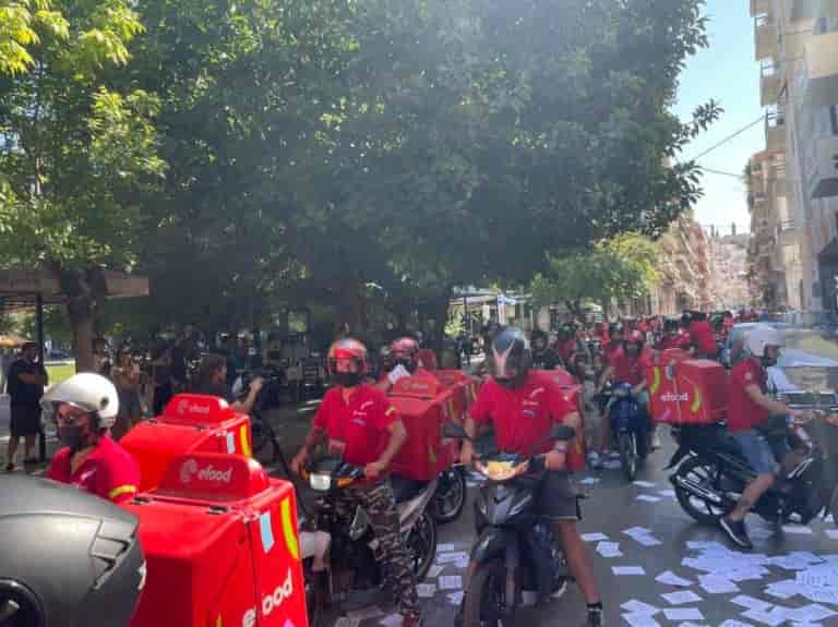 Λάρισα: Ατύχημα ανασφάλιστου διανομέα καταγγέλλει το Συνδικάτο Επισιτισμού