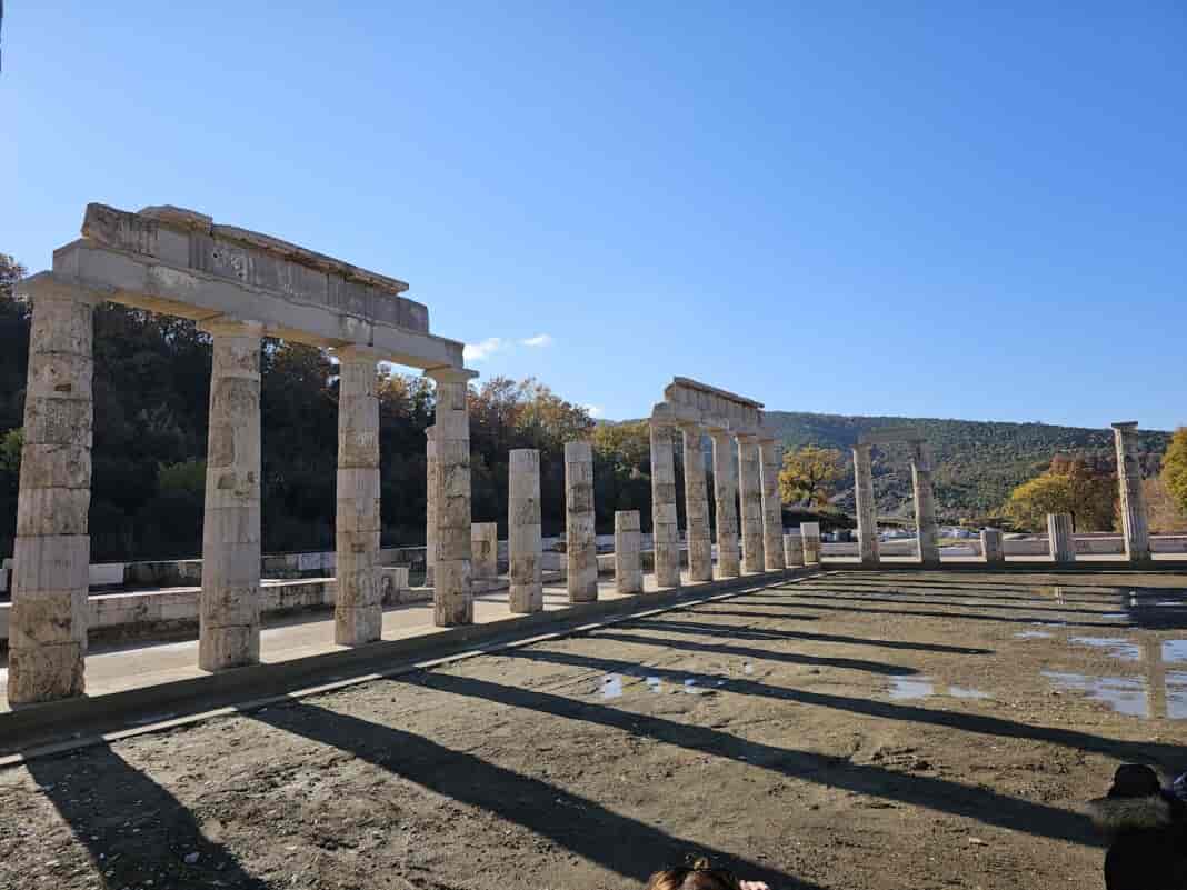 Σήμερα τα εγκαίνια για το αναστηλωμένο ανάκτορο του Φιλίππου Β΄ της Μακεδονίας παρουσία Κυριάκου Μητσοτάκη