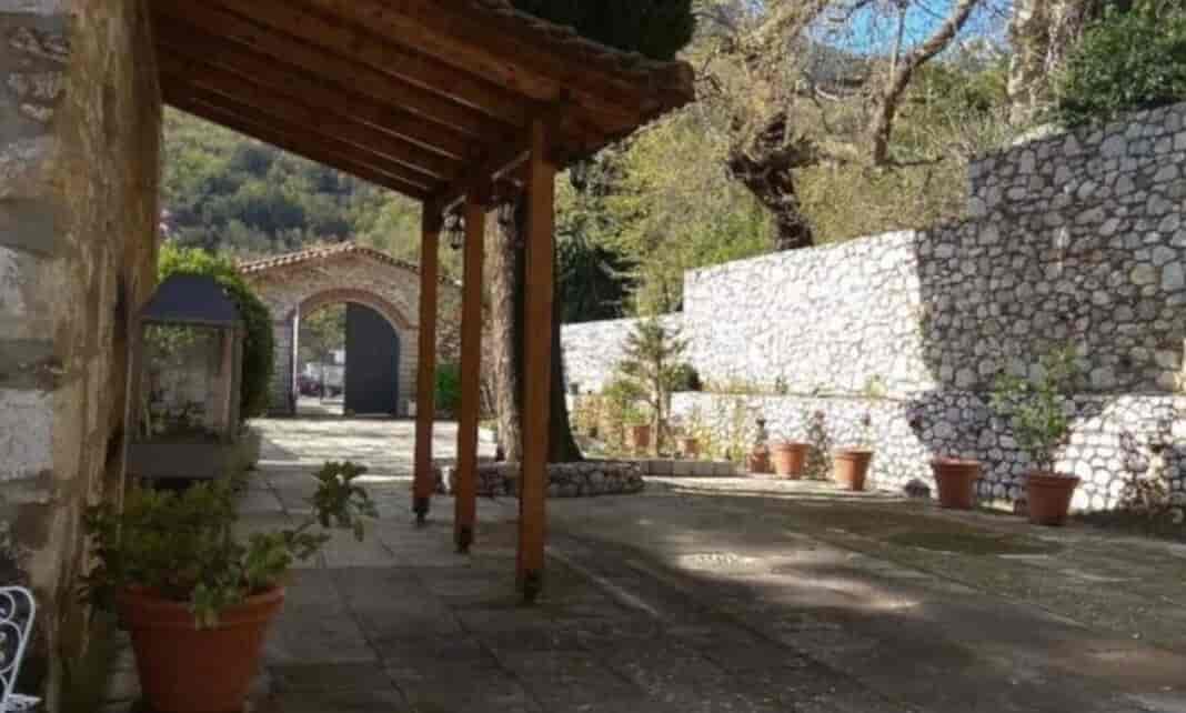 Βοιωτία: Νεκρές δύο μοναχές μετά από φωτιά σε μοναστήρι