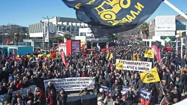 Συλλαλητήριο με τρακτέρ στην ομιλία Μητσοτάκη στη Θεσσαλονίκη