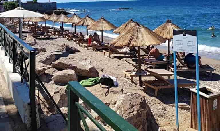 Οι Έλληνες «γυρνάνε την πλάτη» στους ελληνικούς προορισμούς και κλείνουν διακοπές στο εξωτερικό