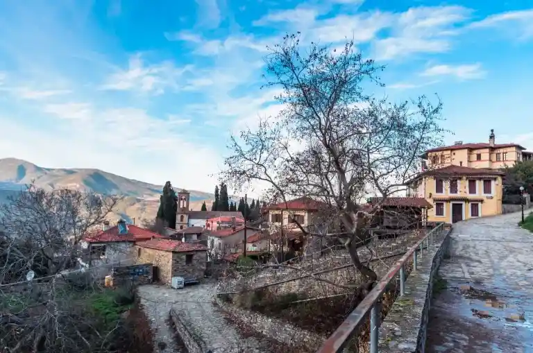 Κίσσαβος: Το αντίπαλο δέος του Ολύμπου με την άγρια φύση και τα ανεξερεύνητα χωριά