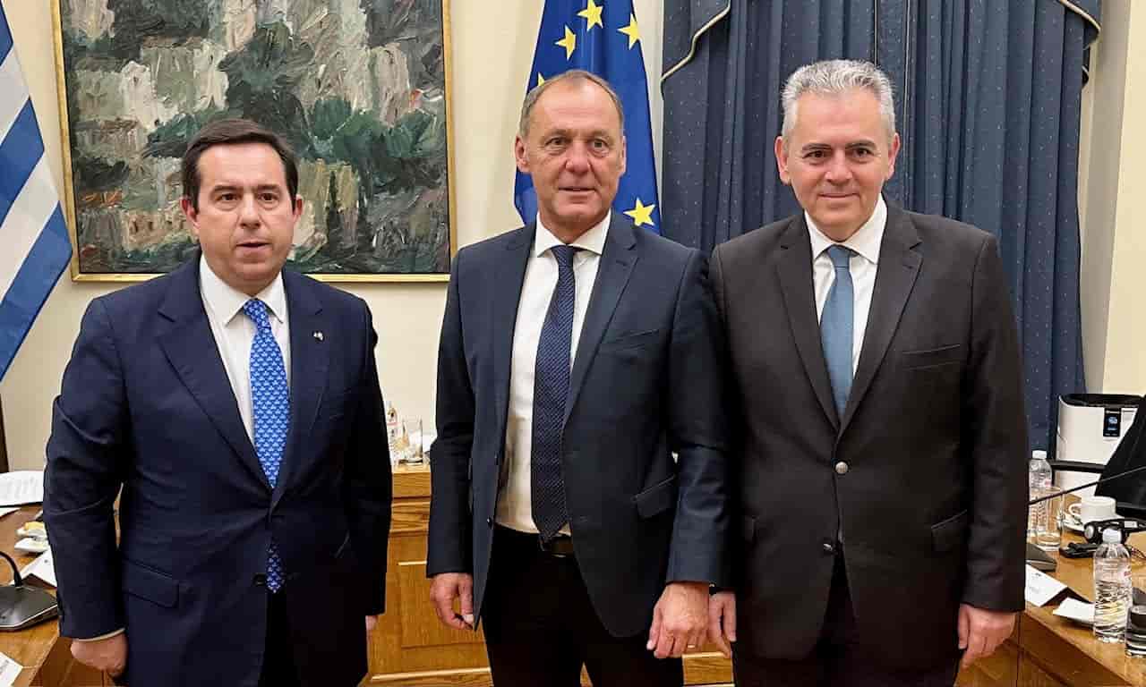 Μ. Χαρακόπουλος με Αυστριακούς βουλευτές: “Περισσότερη Ευρώπη” σημαίνει αλληλεγγύη και κοινή εξωτερική και αμυντική πολιτική (φωτό)