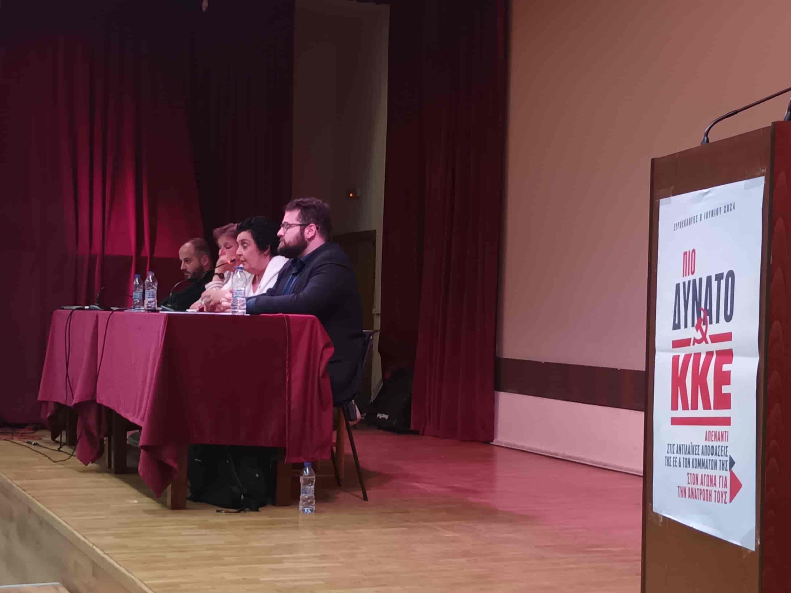 Λιάνα Κανέλλη από Λάρισα