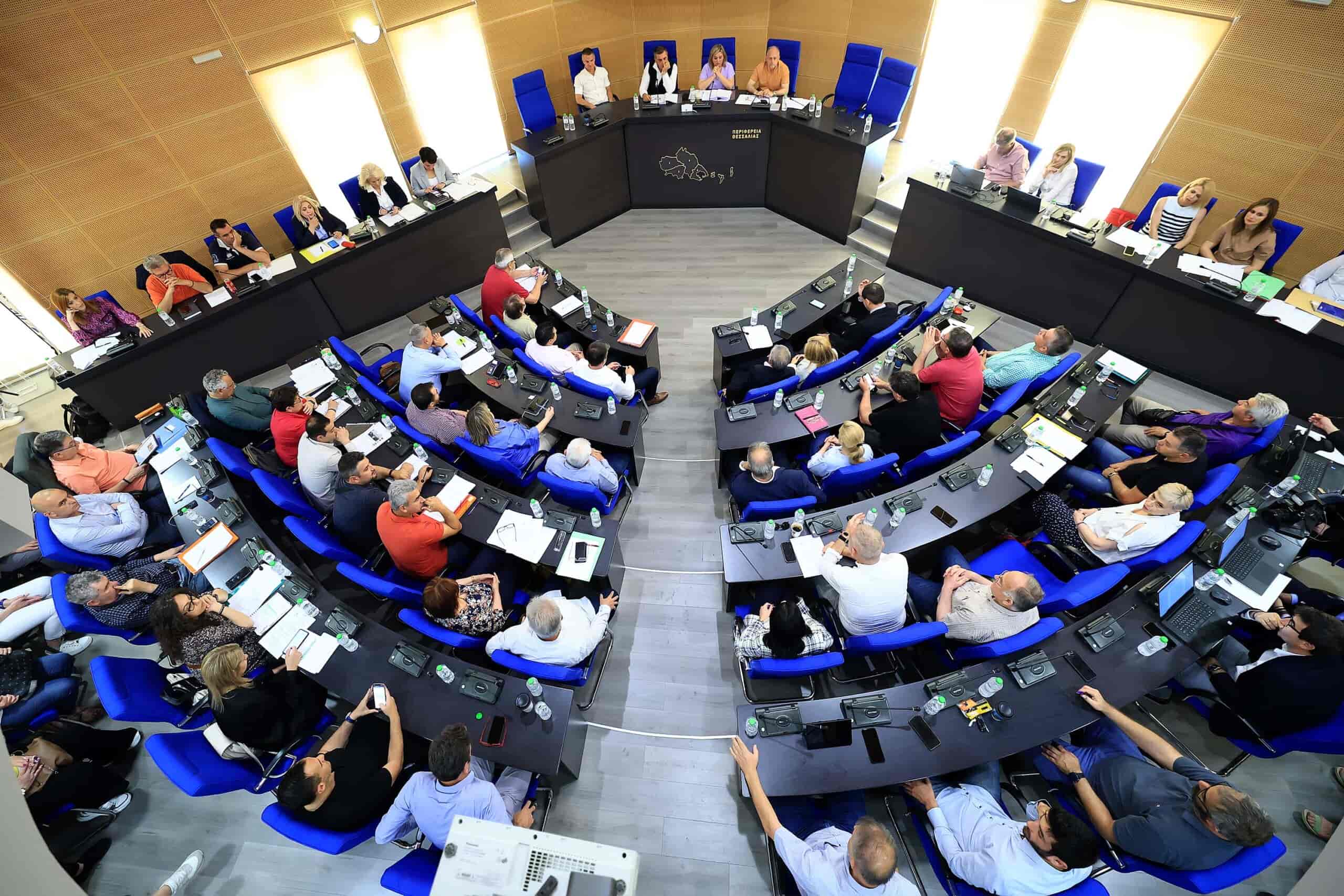 να κηρυχθεί η 28η Φεβρουαρίου τόσο στα Τρίκαλα, όσο και σε ολόκληρη τη Θεσσαλία ημέρα τιμής και μνήμης των 57 νεκρών συμπολιτών μας στην τραγωδία των Τεμπών»