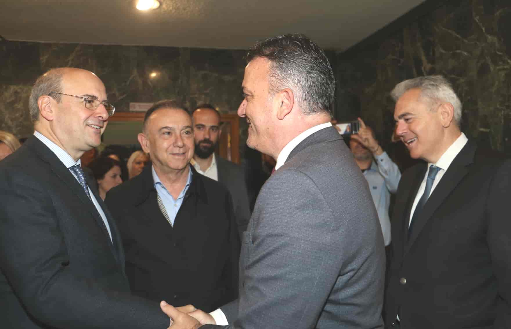 Νίκος Ταχιάος και Κωστής Χατζηδάκης στο Δημαρχείο της Λάρισας