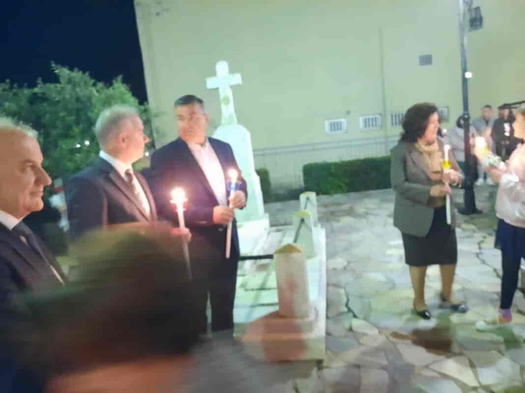 Με ιδιαίτερη λαμπρότητα τελέστηκε η Ακολουθία της Αναστάσεως του Χριστού στον Δήμο Τεμπών