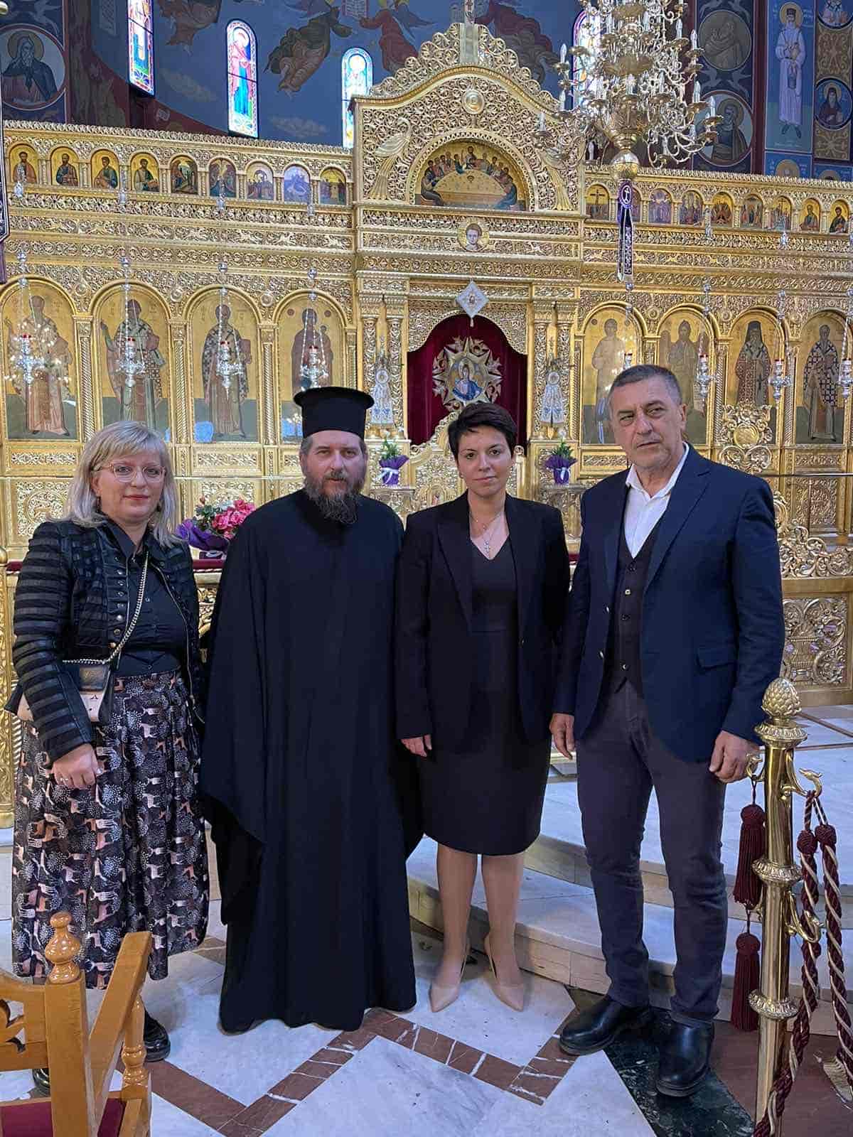 Στον Επιτάφιο του Ιερού Ναού του Αγίου Νικολάου ο Δημήτρης Κουρέτας