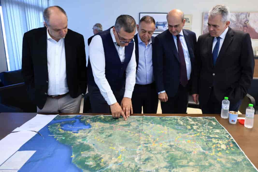 Συνάντηση Δημήτρη Κουρέτα με Κωστή Χατζηδάκη στην Περιφέρεια Θεσσαλίας