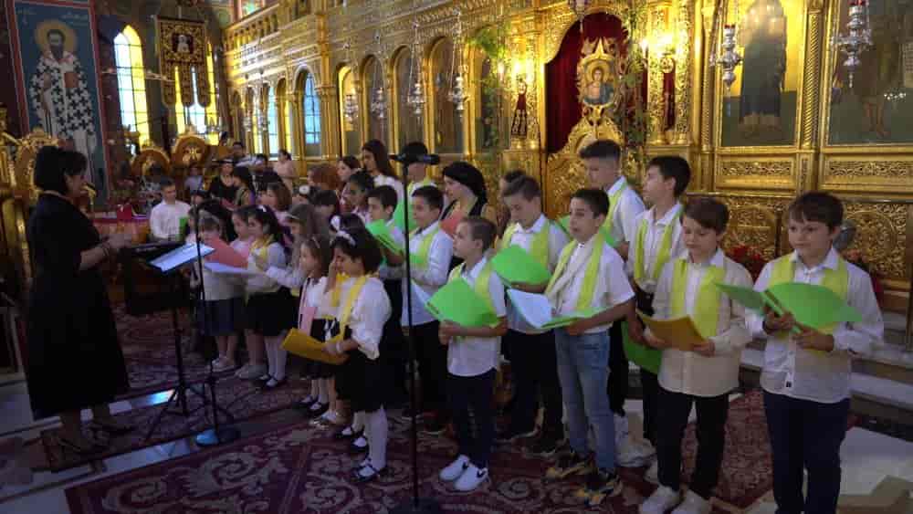 στον Ι. Ν. Αγίου Νικολάου Λαρίσης,