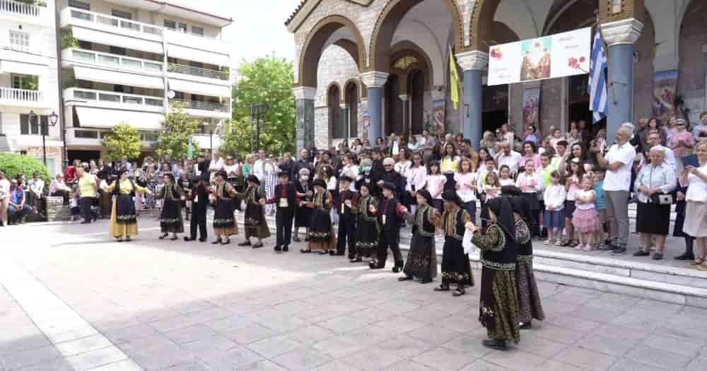 στον Ι. Ν. Αγίου Νικολάου Λαρίσης,