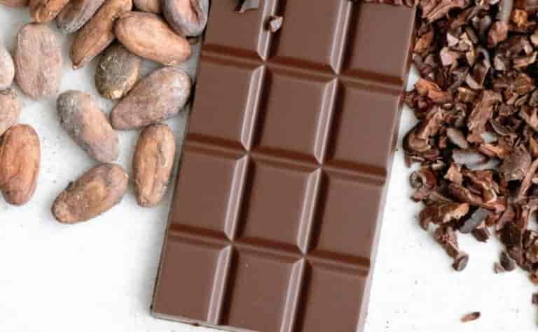 «Πικρή» η σοκολάτα: Έρχονται νέες ανατιμήσεις – Στα ύψη και η τιμή του ελαιόλαδου