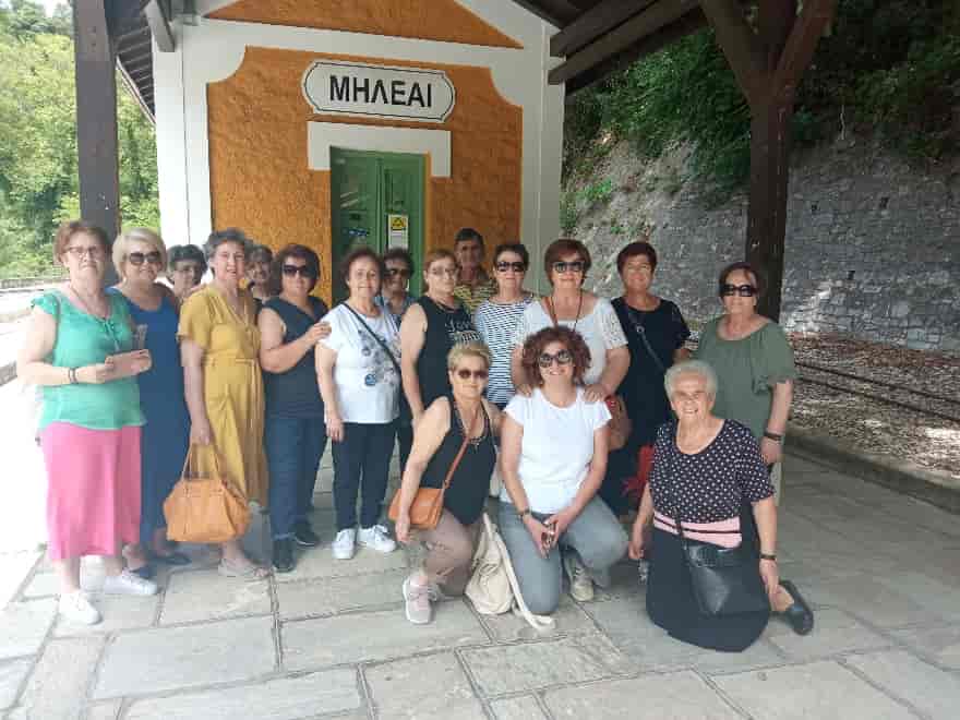 1718260834778καπηπυργετου2(002)_copy_880x660 Εκδρομή του ΚΑΠΗ Πυργετού στις Μηλιές Πηλίου - Καλά Νερά Βόλου