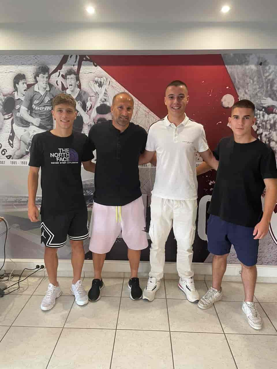 IMG-20240603-WA0017 H ΠΑΕ ΑΕΛ ανακοινώνει την υπογραφή επαγγελματικών συμβολαίων τριών παικτών από την Κ17