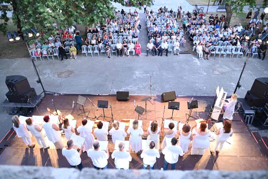 Ολοκληρώθηκε με επιτυχία η 3η Συνάντηση Χορωδιών – Πάμε σαν Άλλοτε στον Αμπελώνα