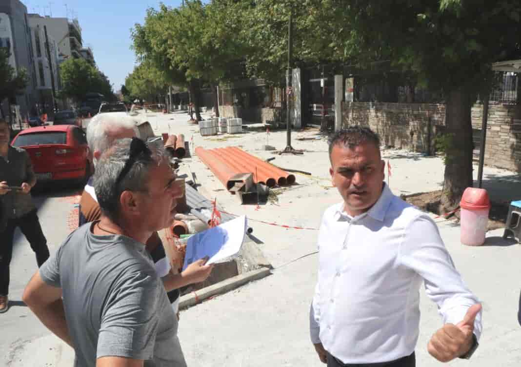 DHMARXOS-ERGA-MANOLAKH-ANUIMOU-GAZH20 Συντονισμός υπηρεσιών για τα έργα σε Μανωλάκη και Ανθ.Γαζή - Θανάσης Μαμάκος: «Προσωρινή η ταλαιπωρία, παντοτινά τα έργα με προστιθέμενη αξία για την πόλη»