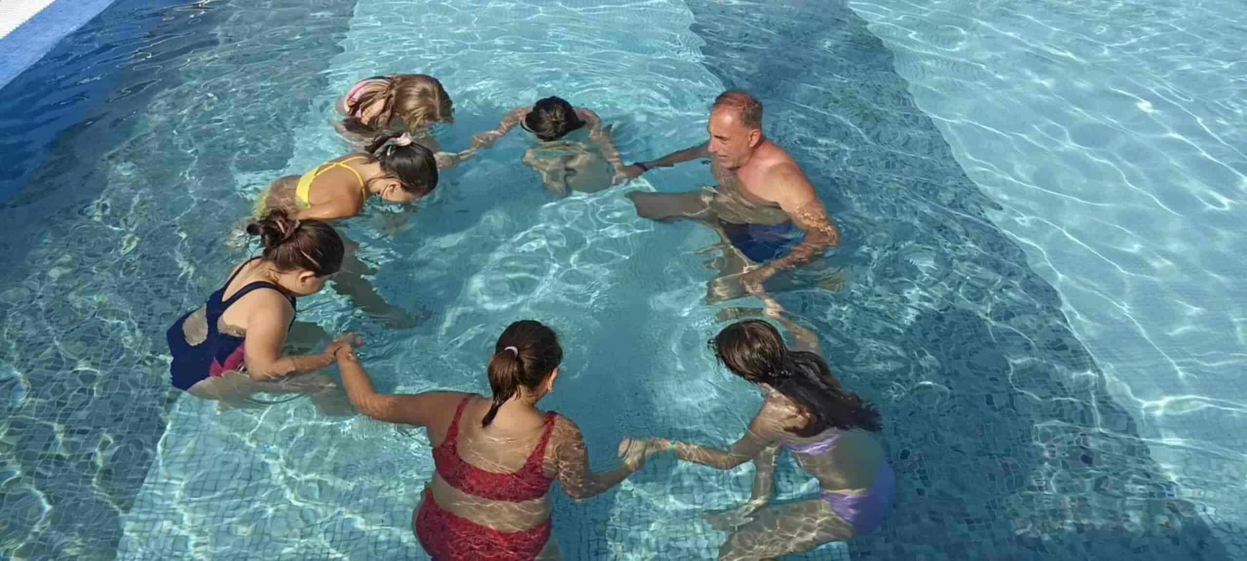 Με χορό και τραγούδι αποχαιρετούν την «Κατασκήνωση στην πόλη» οι μαθητές της Α’ και Β’ περιόδου - Σήμερα το απόγευμα η εκδήλωση, στο πάρκο Αλκαζάρ