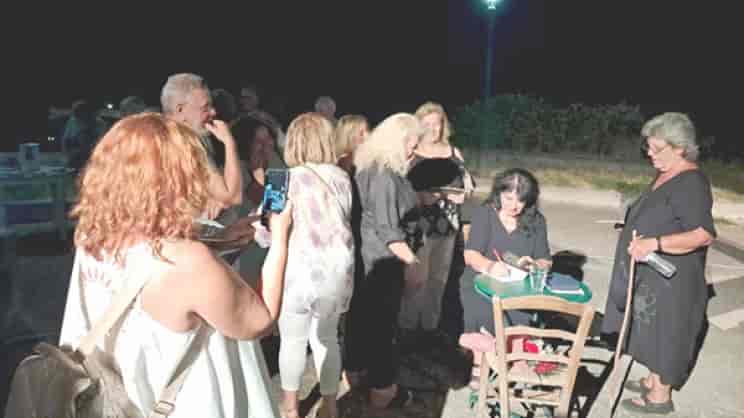 Τιμήθηκε η Αννα Βαγενά στη Σκήτη