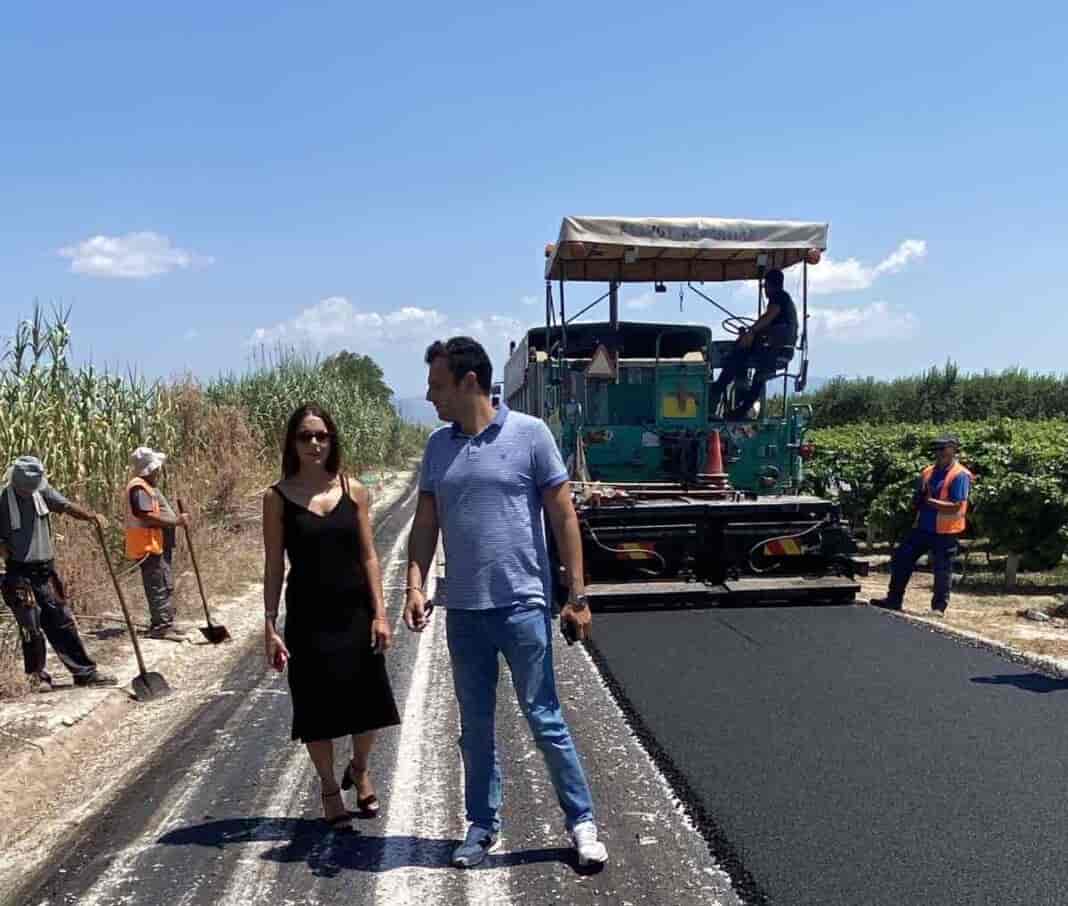 Συνεχίζονται με γοργούς ρυθμούς οι ασφαλτοστρώσεις στο Δήμο Τυρνάβου