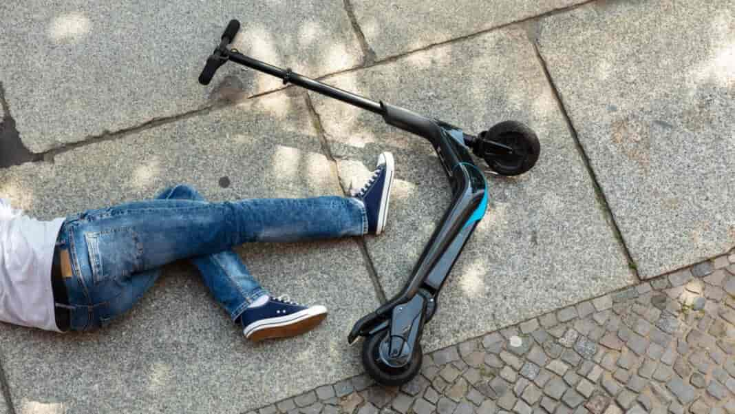 ilektrika patinia atyxima Ηλεκτρικά πατίνια ατυχήματα