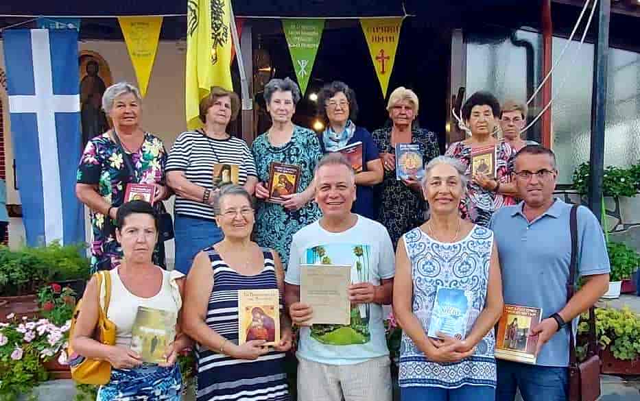 Προσφορά βιβλίων από το ΠΟΚΕΛ

στο Σύλλογο Γυναικών Μεσαγκάλων
«Αρχαία Φίλα».