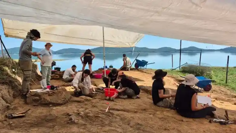 Αρχαιολογικά ευρήματα στη λίμνη Πλαστήρα