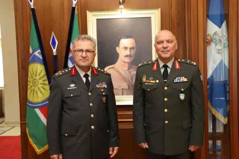 IMG_2915-768x512 Ο Διοικητής της τουρκικής 1ης Στρατιάς επισκέφθηκε την 1η Στρατιά στη Λάρισα