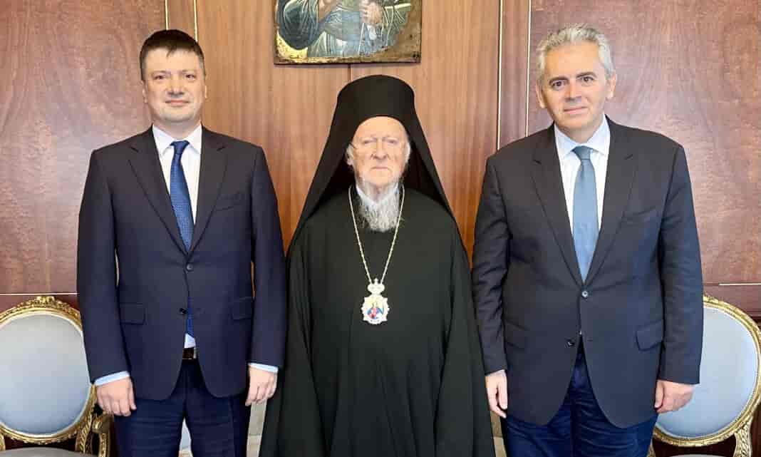 MAX 1 Μ. Χαρακόπουλος προς Οικουμενικό Πατριάρχη: Η Ευρώπη που απαρνιέται τις χριστιανικές της ρίζες δεν είναι η Ευρώπη που ξέραμε