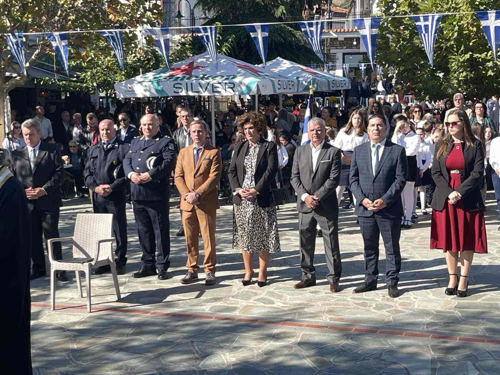 Παρουσία του Δημάρχου Τεμπών στη Δοξολογία, την Κατάθεση Στεφάνων και την Παρέλαση σε Μακρυχώρι και Συκούριο για την Επέτειο της 28ης Οκτωβρίου 1940