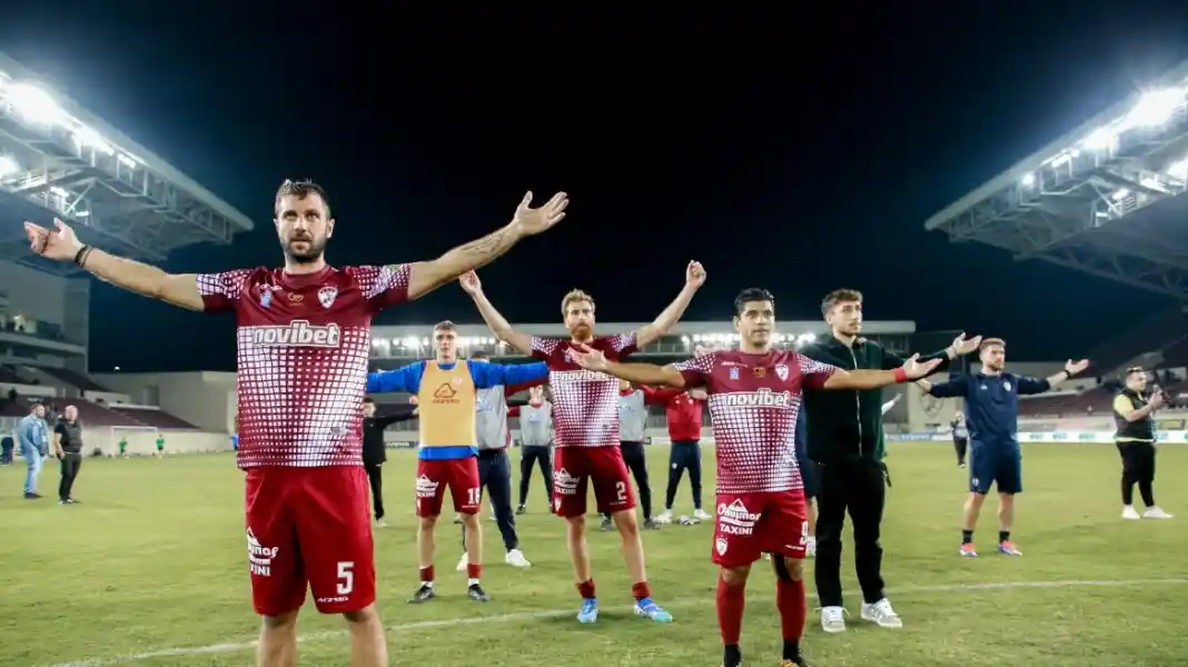 Super League 2: Άνετα η ΑΕΛ 2-0 τον Μακεδονικό, συνεχίζει ακάθεκτη στην κορυφή