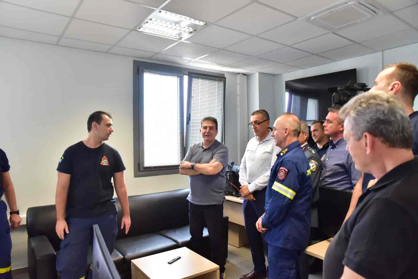 Η αποτελεσματική λειτουργία του Κέντρου Πολιτικής Προστασίας στο επίκεντρο της συνάντησης του Περιφερειάρχη Δ. Κουρέτα με τον Υπουργό Μιχ. Χρυσοχοίδη