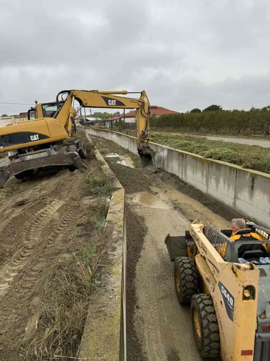 Συνεχίζονται τα έργα καθαρισμού και οι προληπτικές παρεμβάσεις του Δήμου Τυρνάβου