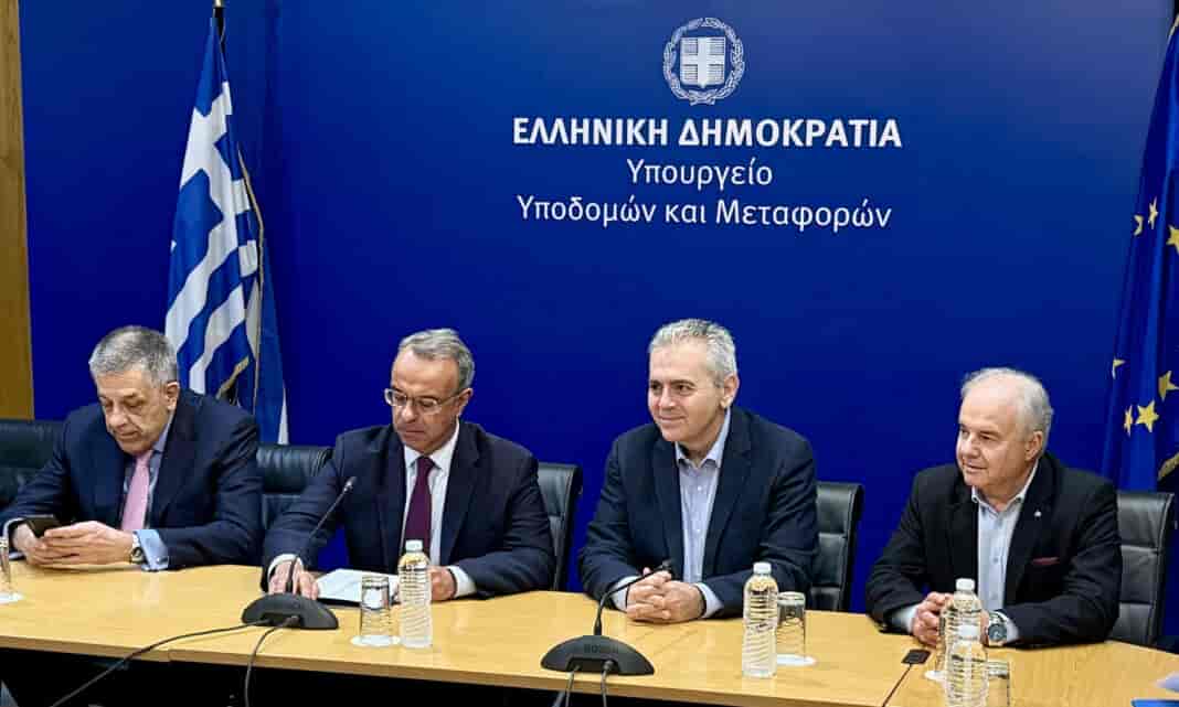 maximos staikouras Μ. Χαρακόπουλος για υπογραφή σύμβασης κατασκευής ταμιευτήρα στον Λιβαδότοπο: Σημαντικό αρδευτικό έργο για τον κάμπο Συκουρίου