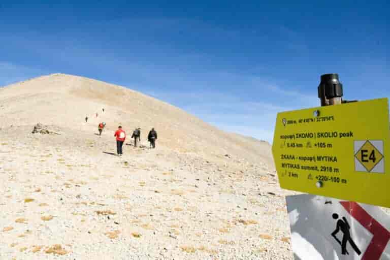 Ελασσόνα: Μια μοναδική πεζοπορική-ορειβατική διαδρομή που φτάνει στον Μύτικα