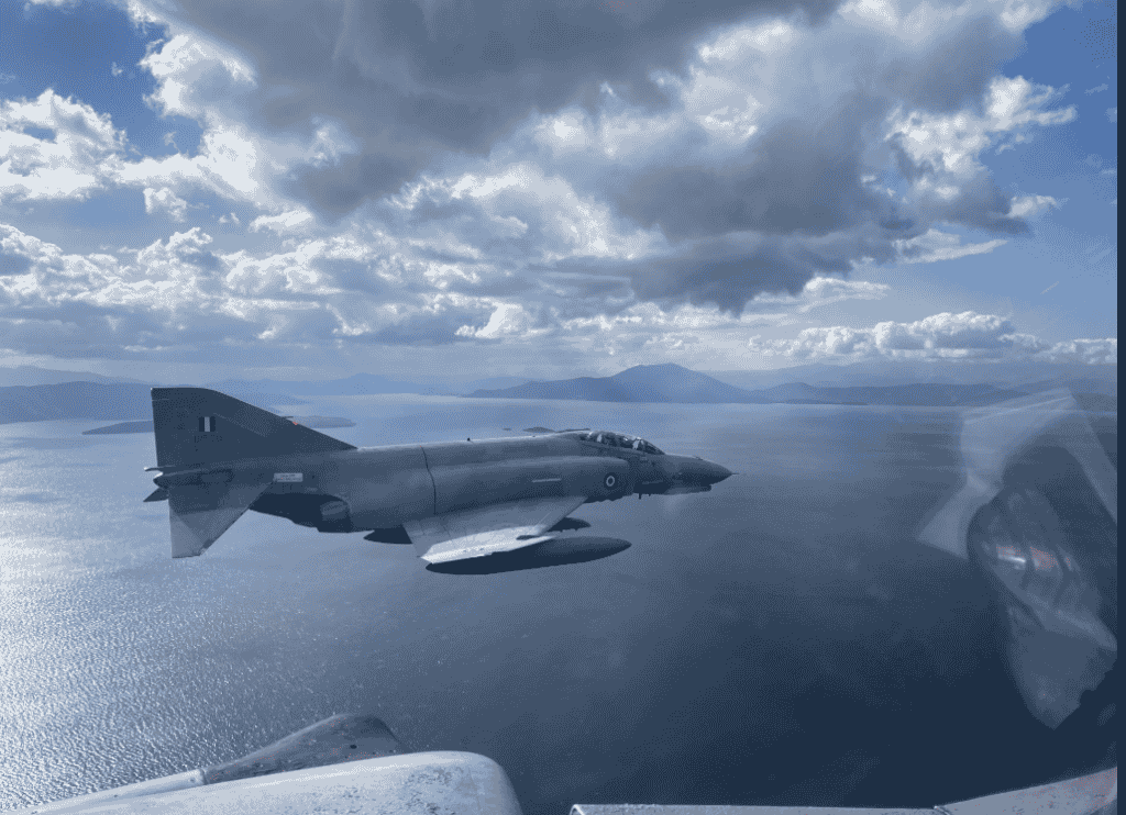 55 λεπτά στο θρυλικό cockpit του F4 Phantom AUP