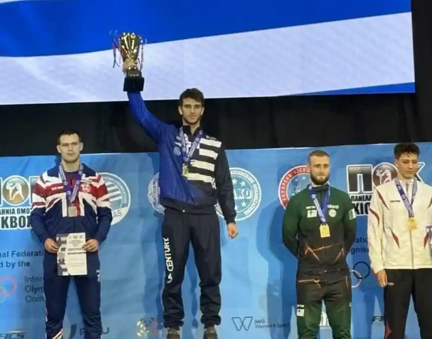 oikonomou Χρυσό μετάλλιο στο Πανευρωπαϊκό Πρωτάθλημα Kickboxing από τον Δημήτρη Οικονόμου
