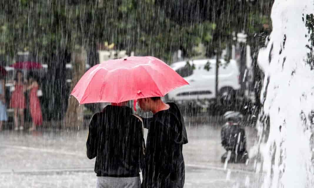 Έρχεται τετραήμερο με βροχές