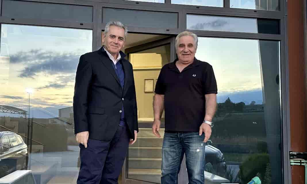 Μάξιμος-φάρμαΝότα5_copy_1136x681 Μ. Χαρακόπουλος: Μονάδα πρότυπο η “φάρμα Νότα” για το παραδοσιακό γιαούρτι