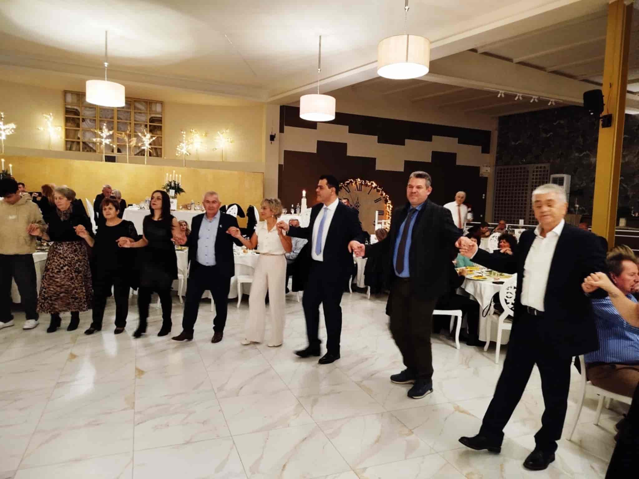Με επιτυχία πραγματοποιήθηκε ο ετήσιος χορός του Συλλόγου Ποντίων Λάρισας