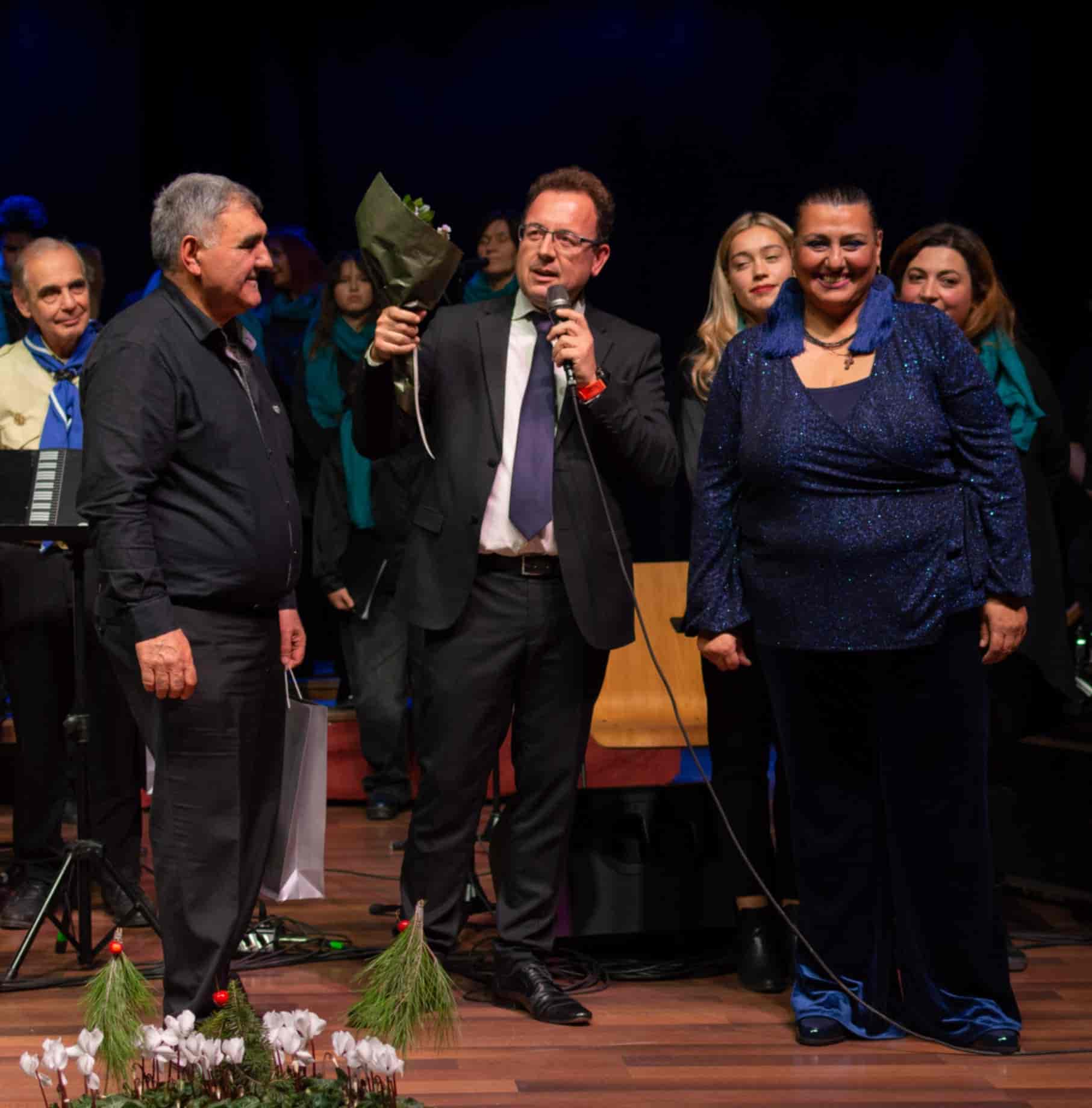 Στη Θεσσαλονίκη

η Χορωδία Κρανιωτών Λάρισας