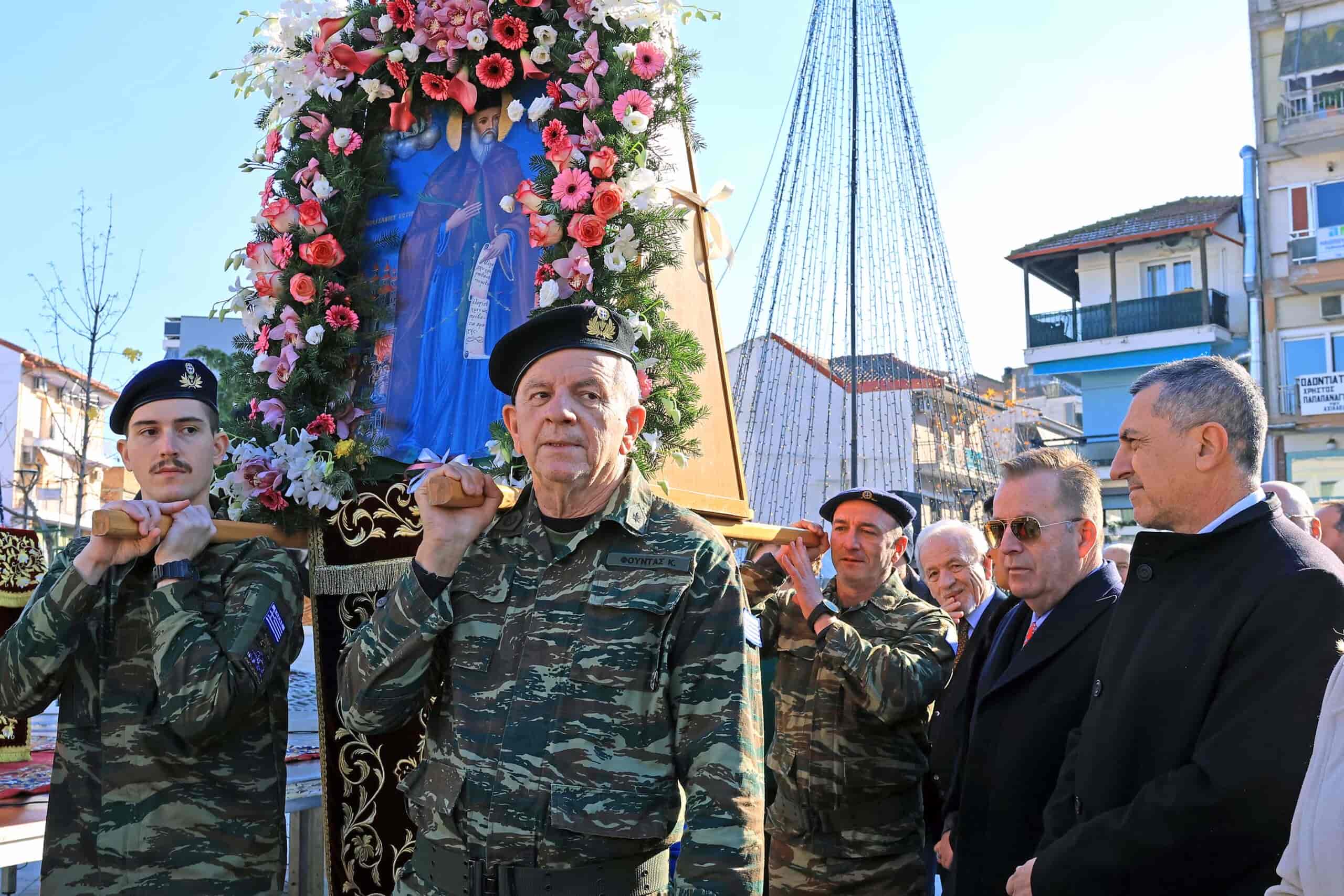 Η χορωδία «Ευεστώ» έψαλε τα κάλαντα στον Περιφερειάρχη Θεσσαλίας
Δημήτρη Κουρέτα