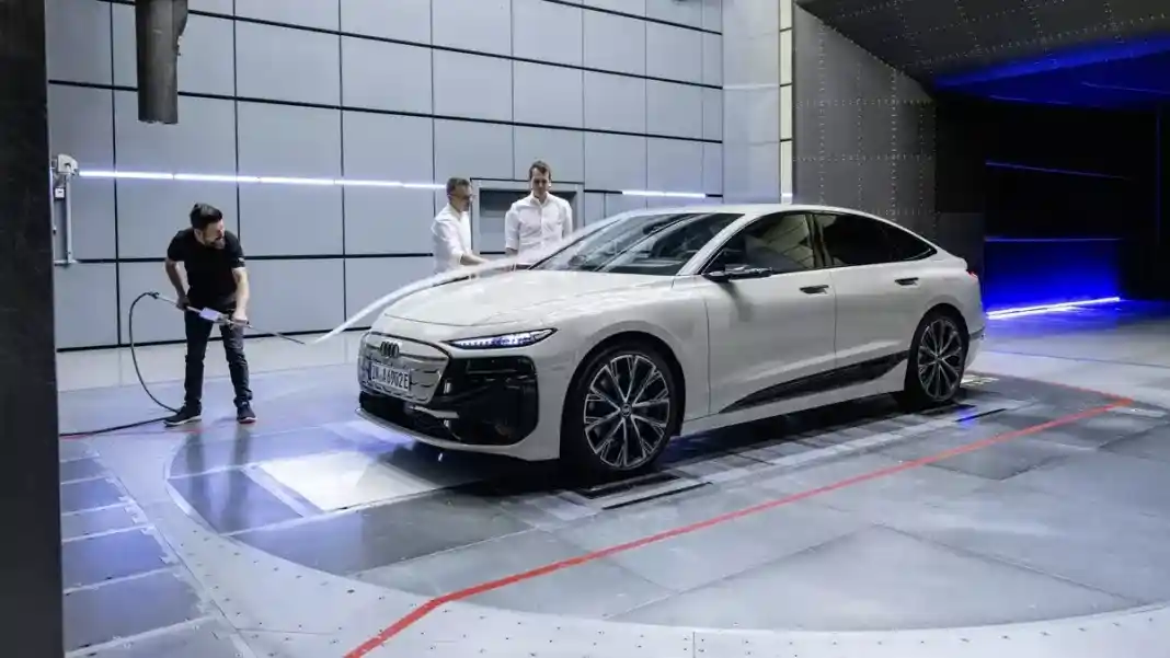 240731141301_Audi-A6-Sportback-e-tron-_II Audi