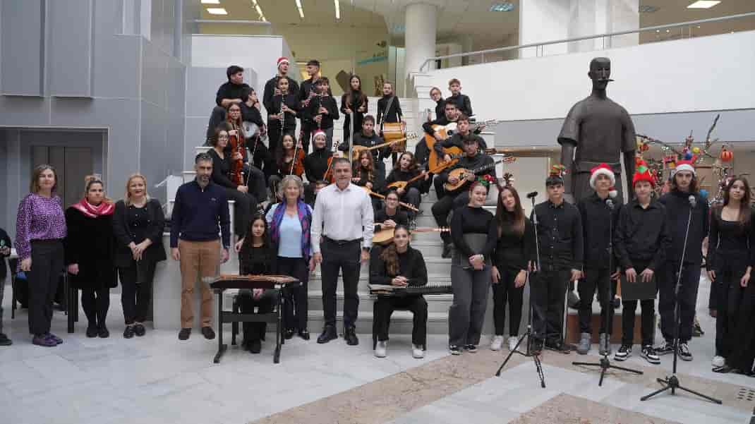 Εκδήλωση «Χριστουγεννιάτικες πινελιές» στη Δημοτική Πινακοθήκη Λάρισας-Μουσείο Γ. Ι. Κατσίγρα