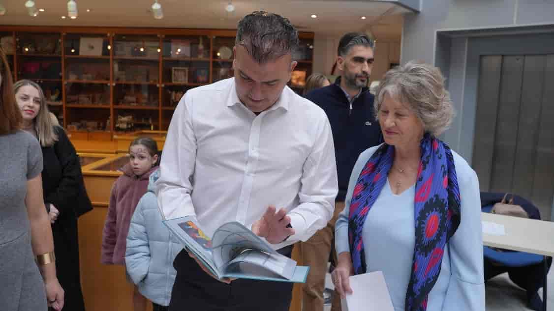 Εκδήλωση «Χριστουγεννιάτικες πινελιές» στη Δημοτική Πινακοθήκη Λάρισας-Μουσείο Γ. Ι. Κατσίγρα

