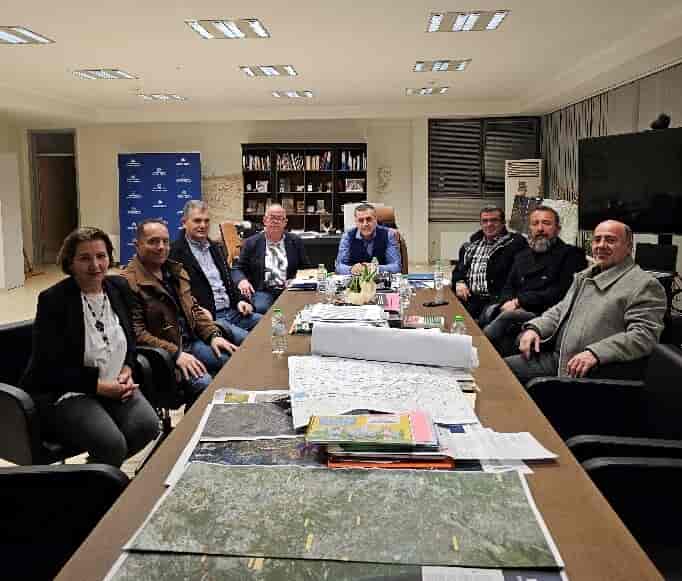 Συνάντηση Χρήστου Γιακουβή με τον Περιφερειάρχη Θεσσαλίας Δημήτρη Κουρέτα