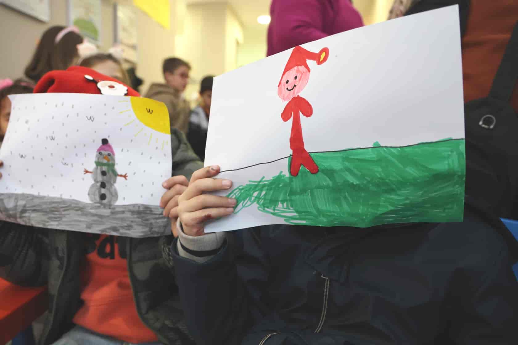 Χριστουγεννιάτικες νότες χαράς στο Κοινωνικό Παντοπωλείου του Δήμου Λαρισαίων από τους μαθητές του 7ου Δημοτικού Σχολείου Λάρισας