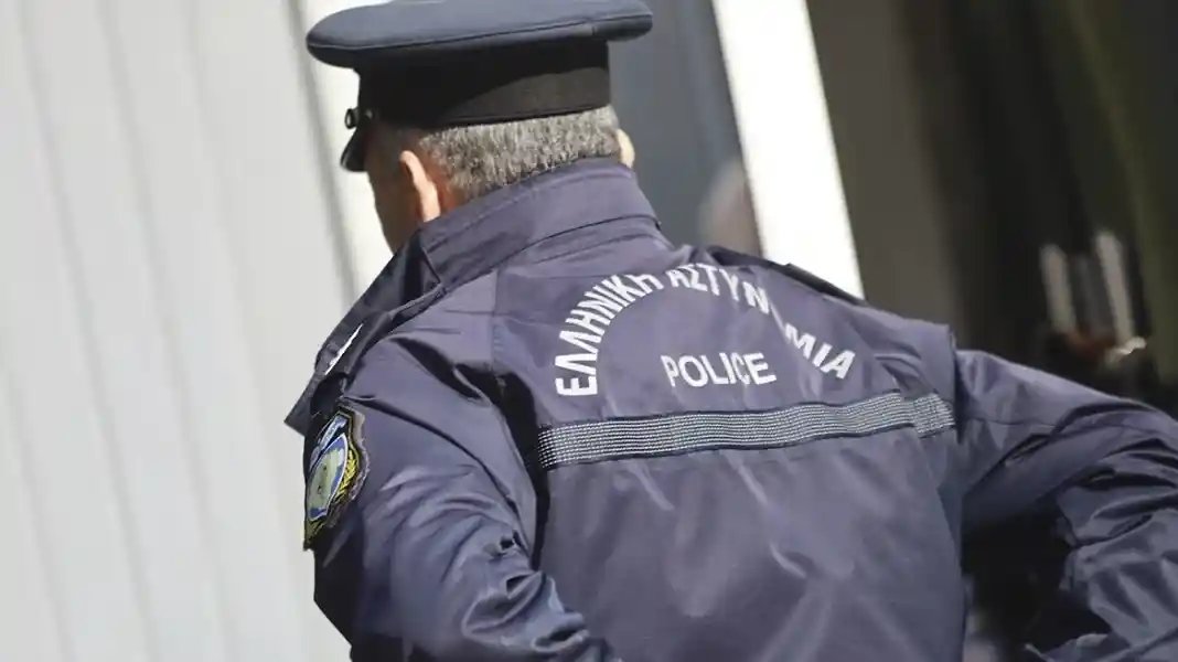 Υπόθεση με αστυνομικό της βουλής