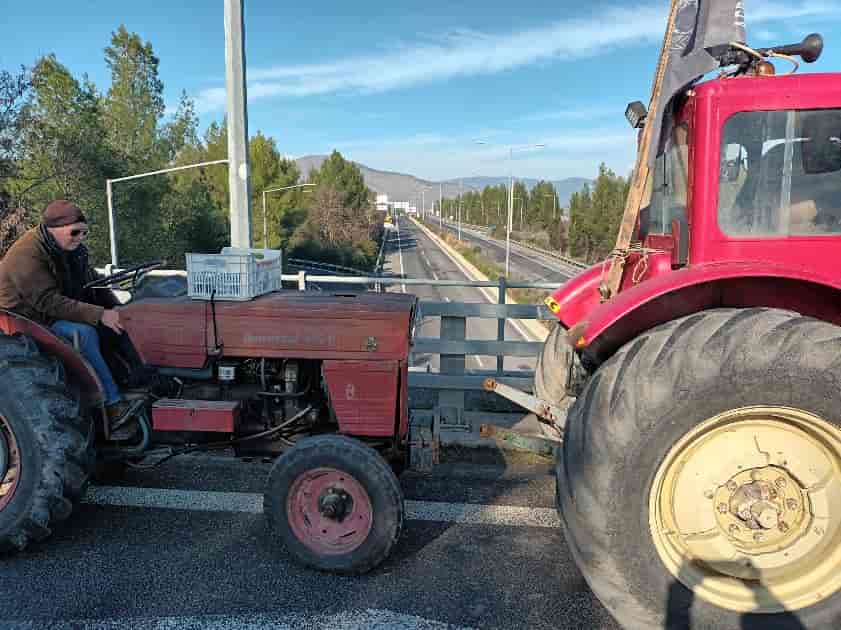 Πανελλαδική σύσκεψη αγροτών και κτηνοτρόφων σήμερα στον Παλαμά